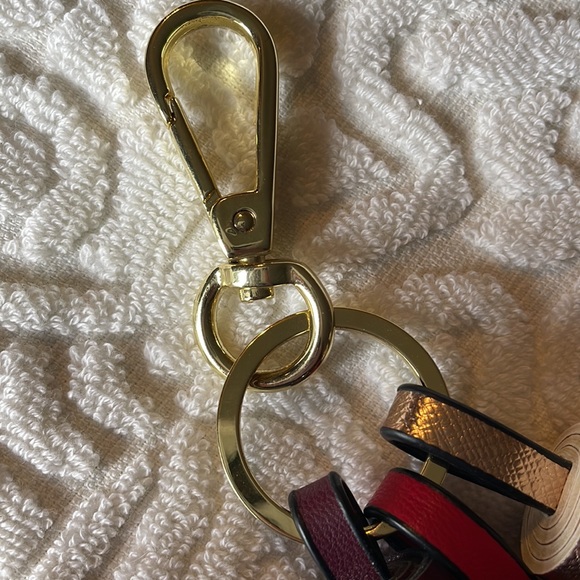 NWOT 3 tassel clip keychain, luggage clip - Picture 2 of 2